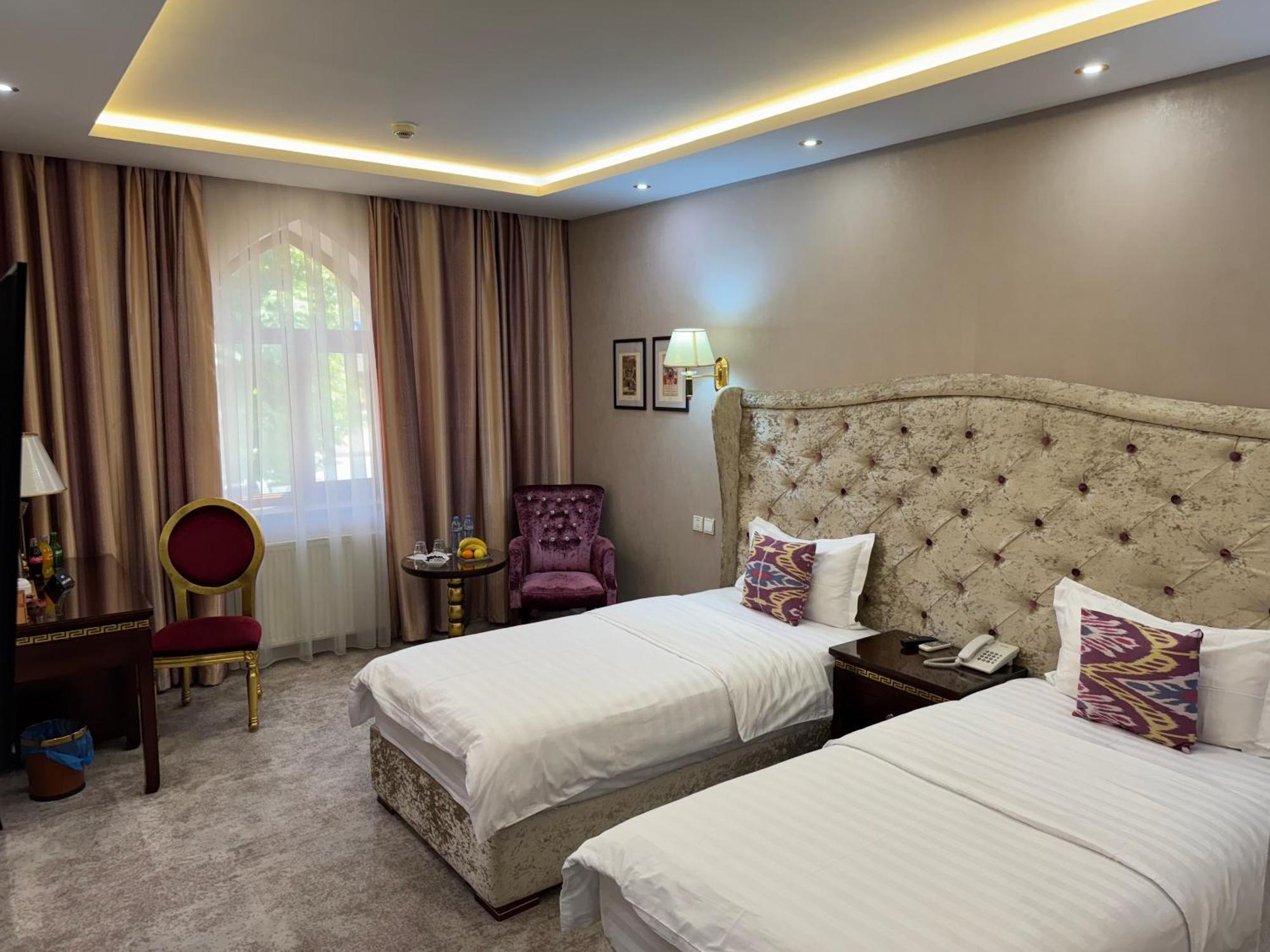Emirhan Hotel Samarkand Exterior photo